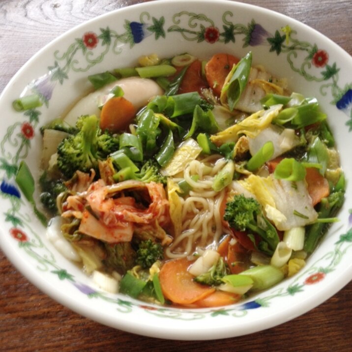 インスタント麺を簡単豪華に(*^^*)